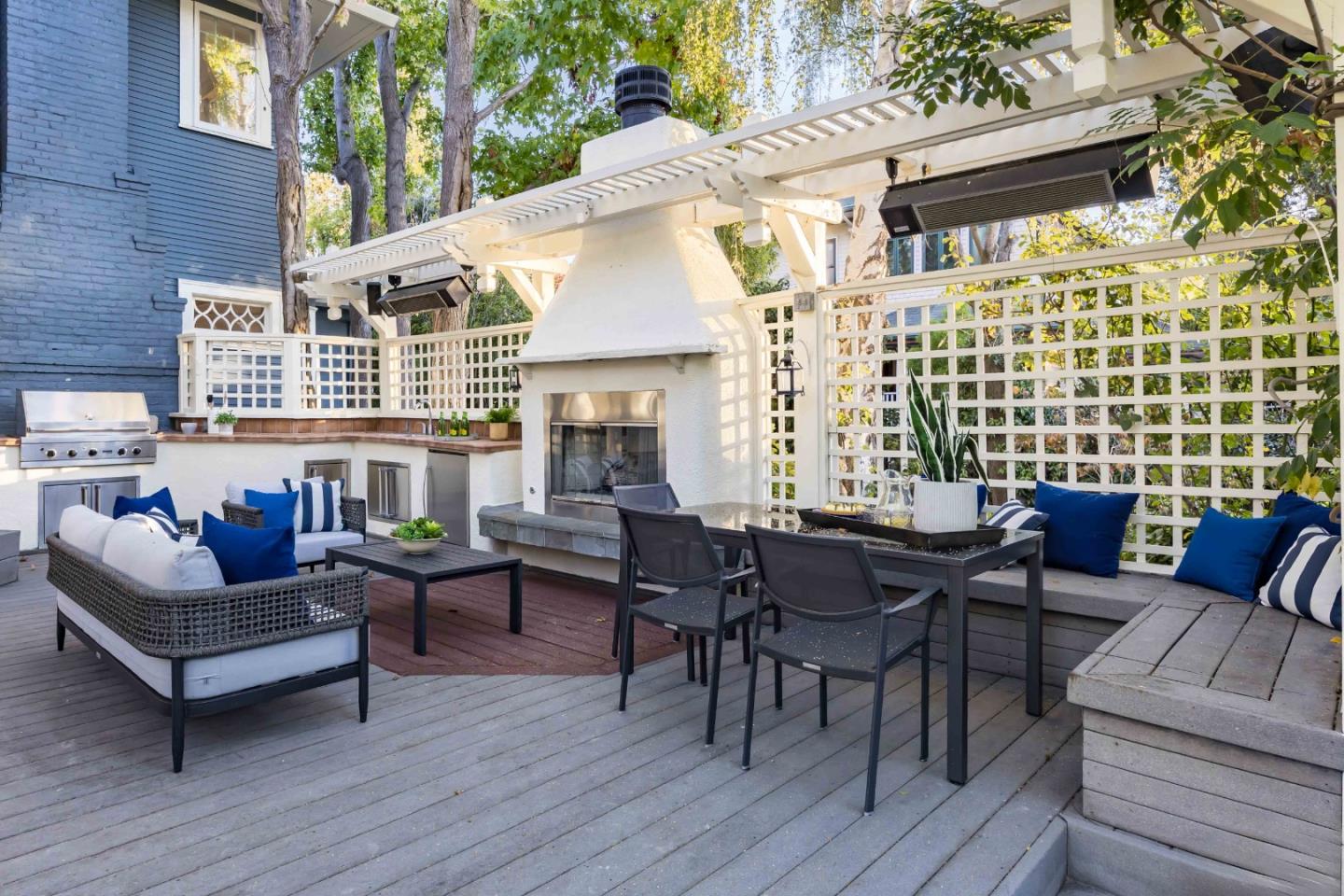 Detail Gallery Image 32 of 37 For 765 University Ave, Palo Alto,  CA 94301 - 4 Beds | 3/1 Baths