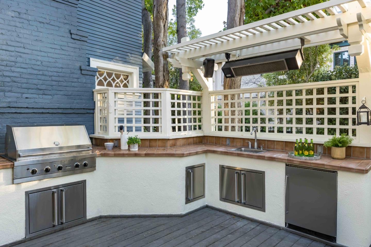 Detail Gallery Image 33 of 37 For 765 University Ave, Palo Alto,  CA 94301 - 4 Beds | 3/1 Baths