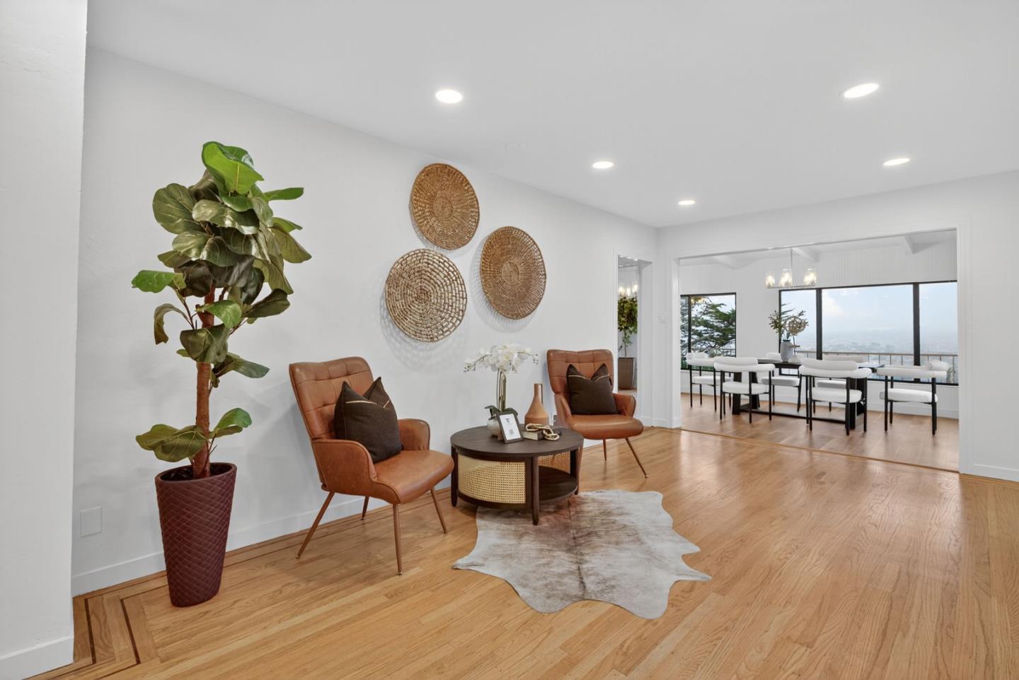 Detail Gallery Image 10 of 104 For 72 Cresta Vista Dr, San Francisco,  CA 94127 - 4 Beds | 3 Baths