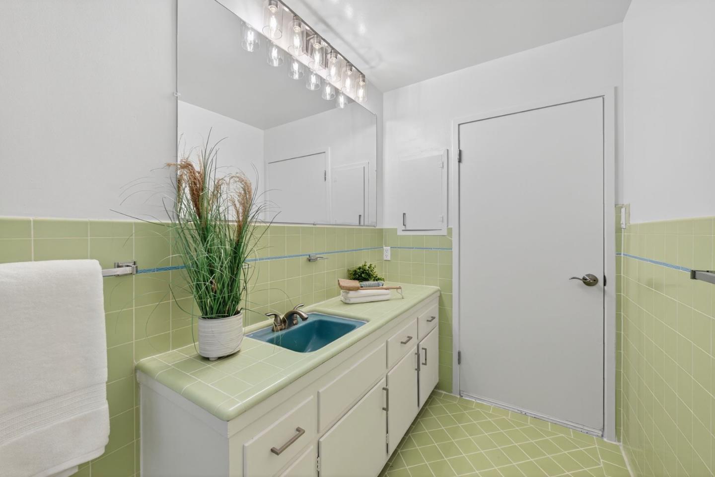 Detail Gallery Image 31 of 104 For 72 Cresta Vista Dr, San Francisco,  CA 94127 - 4 Beds | 3 Baths