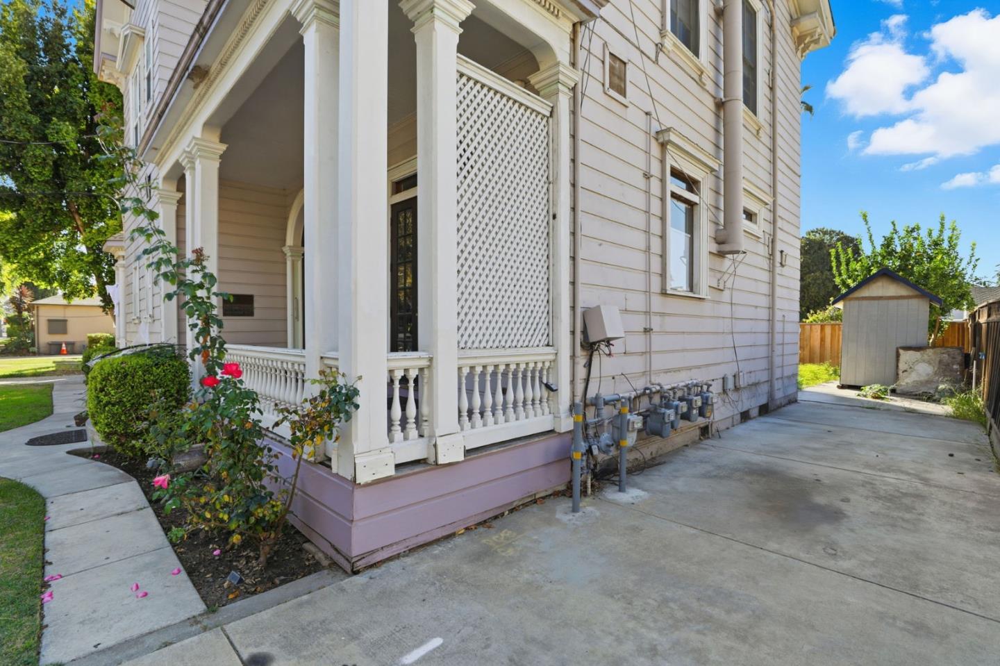 Detail Gallery Image 5 of 22 For 145 Sunol St, San Jose,  CA 95126 - – Beds | – Baths