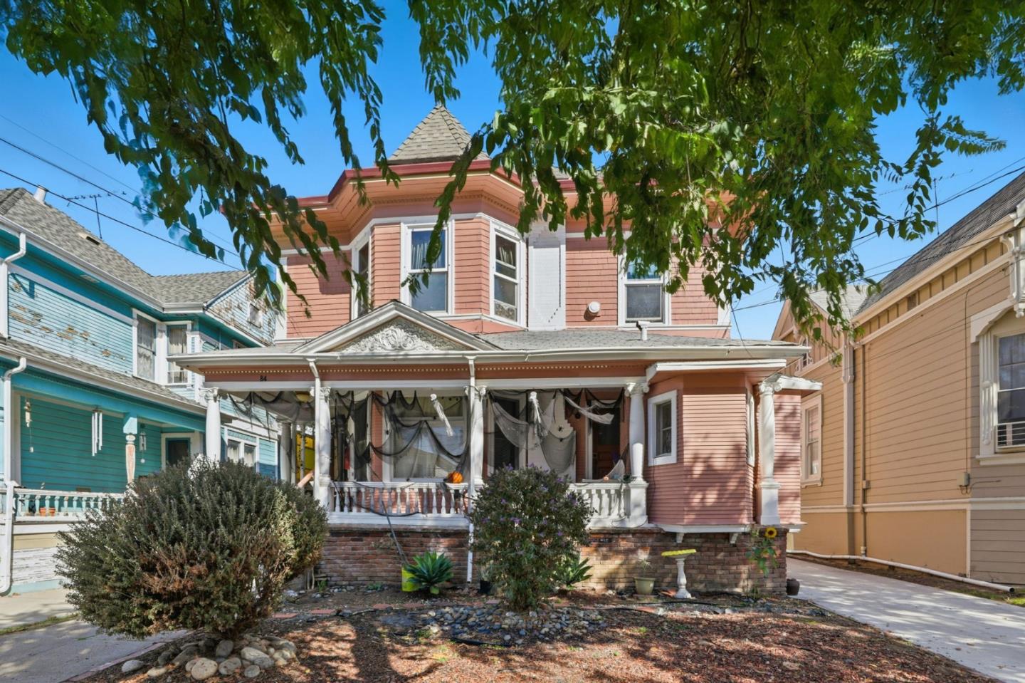 Detail Gallery Image 4 of 22 For 84 N 9th St, San Jose,  CA 95112 - – Beds | – Baths