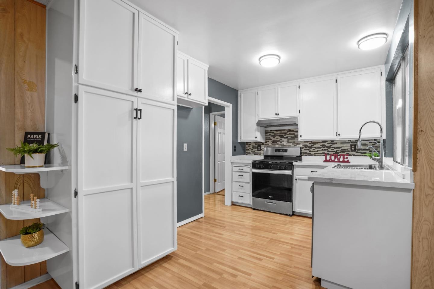 Detail Gallery Image 10 of 45 For 1508 Hamilton Ave, Modesto,  CA 95350 - 3 Beds | 2 Baths