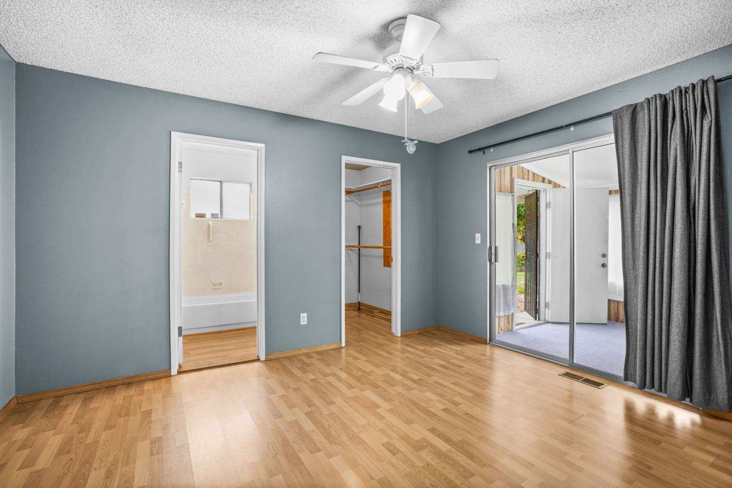 Detail Gallery Image 11 of 45 For 1508 Hamilton Ave, Modesto,  CA 95350 - 3 Beds | 2 Baths