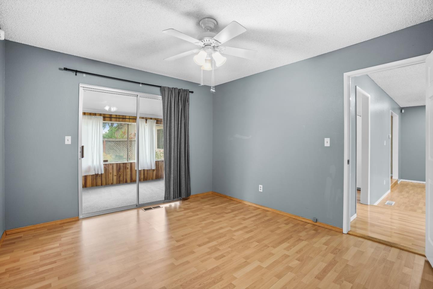 Detail Gallery Image 12 of 45 For 1508 Hamilton Ave, Modesto,  CA 95350 - 3 Beds | 2 Baths