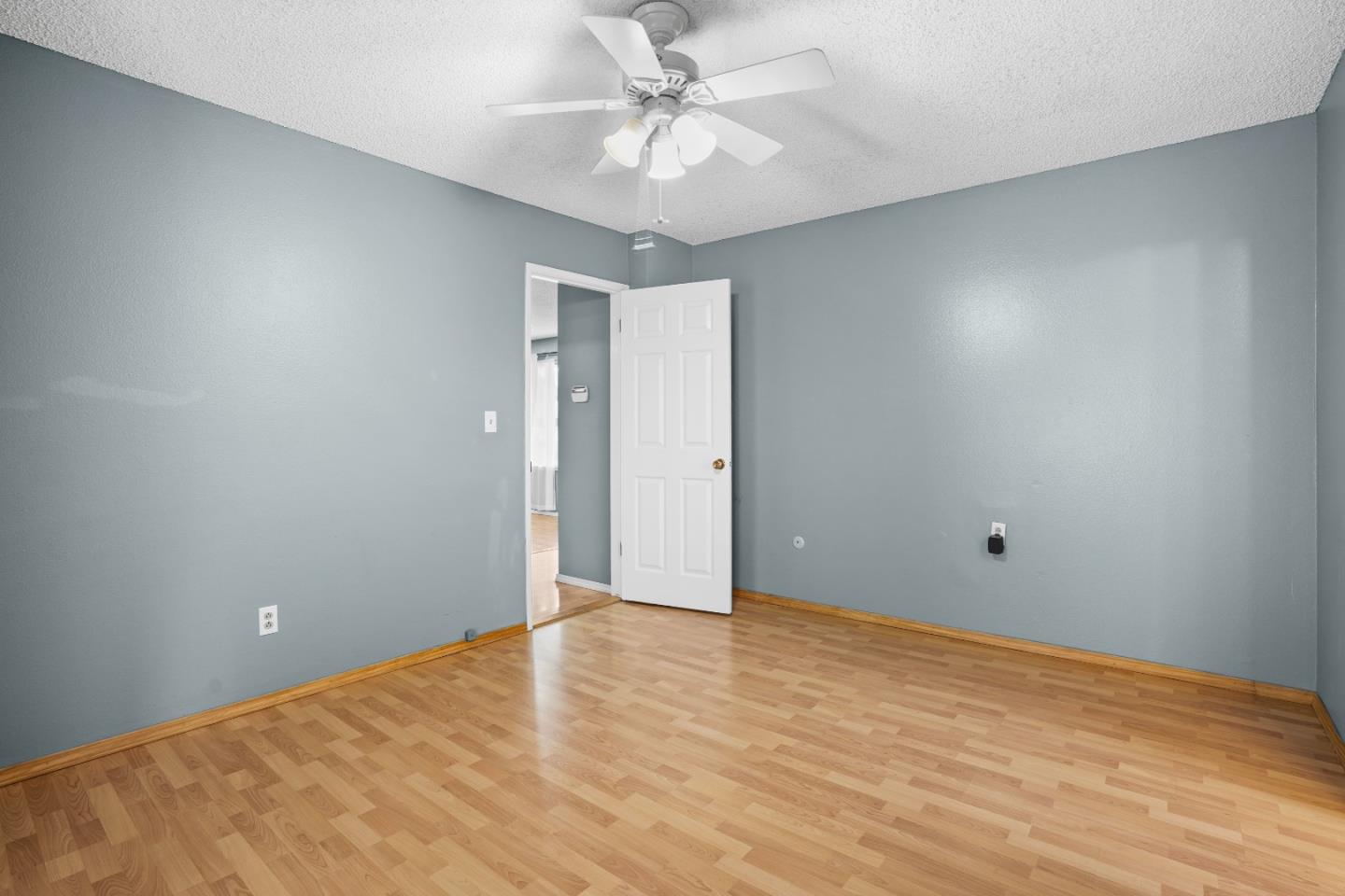 Detail Gallery Image 13 of 45 For 1508 Hamilton Ave, Modesto,  CA 95350 - 3 Beds | 2 Baths