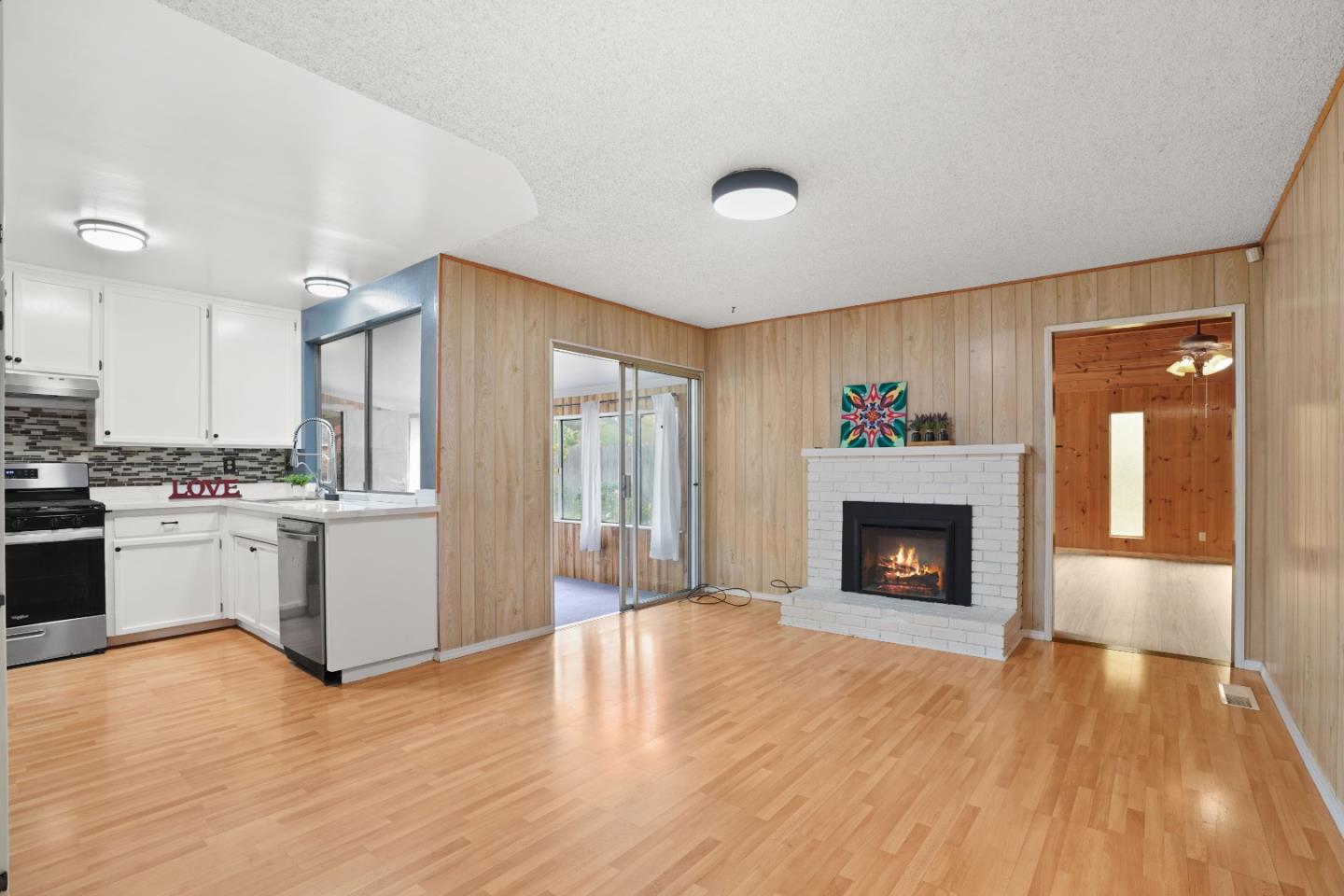 Detail Gallery Image 3 of 45 For 1508 Hamilton Ave, Modesto,  CA 95350 - 3 Beds | 2 Baths