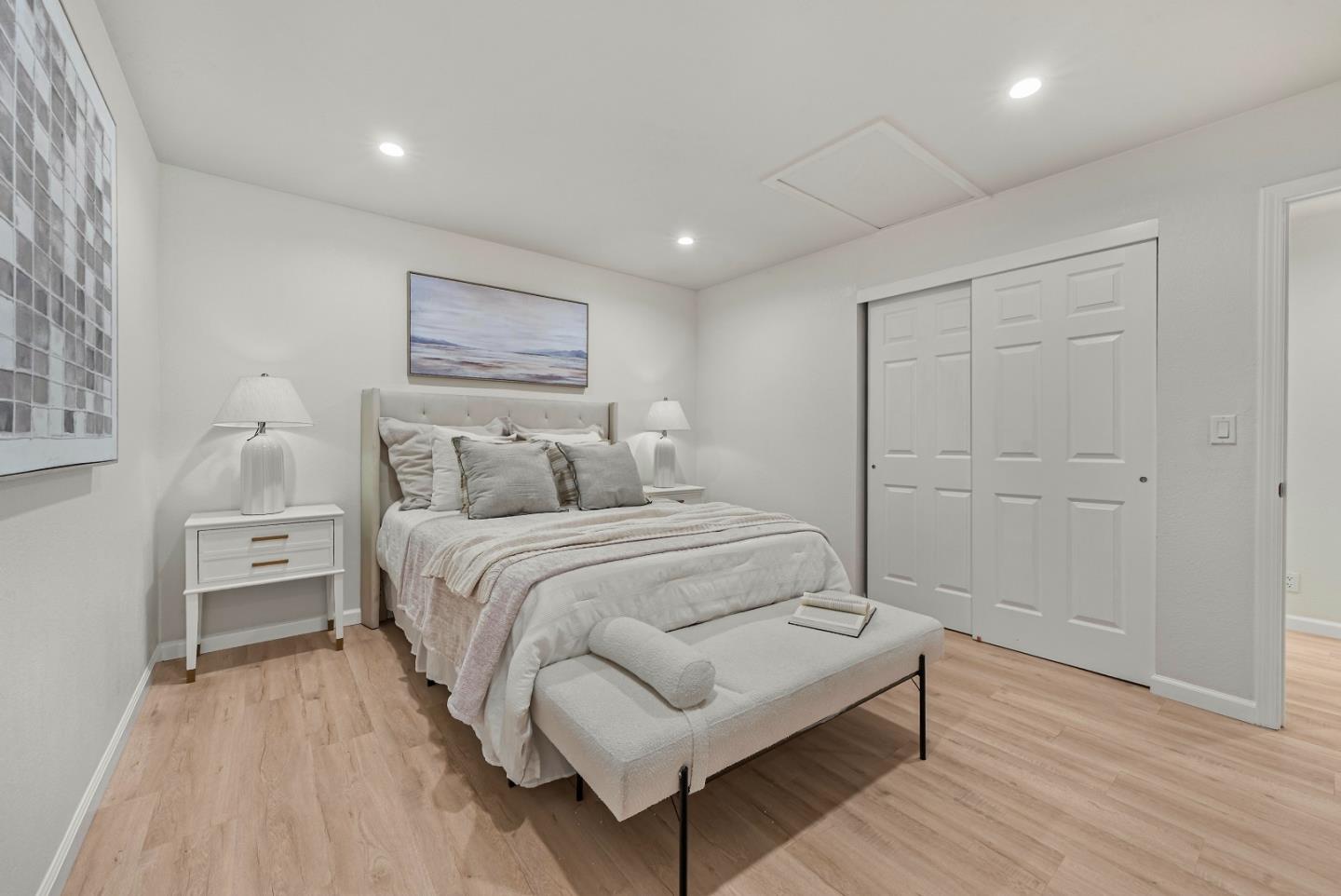 Detail Gallery Image 14 of 30 For 220 Red Oak Dr #B,  Sunnyvale,  CA 94086 - 2 Beds | 2/1 Baths