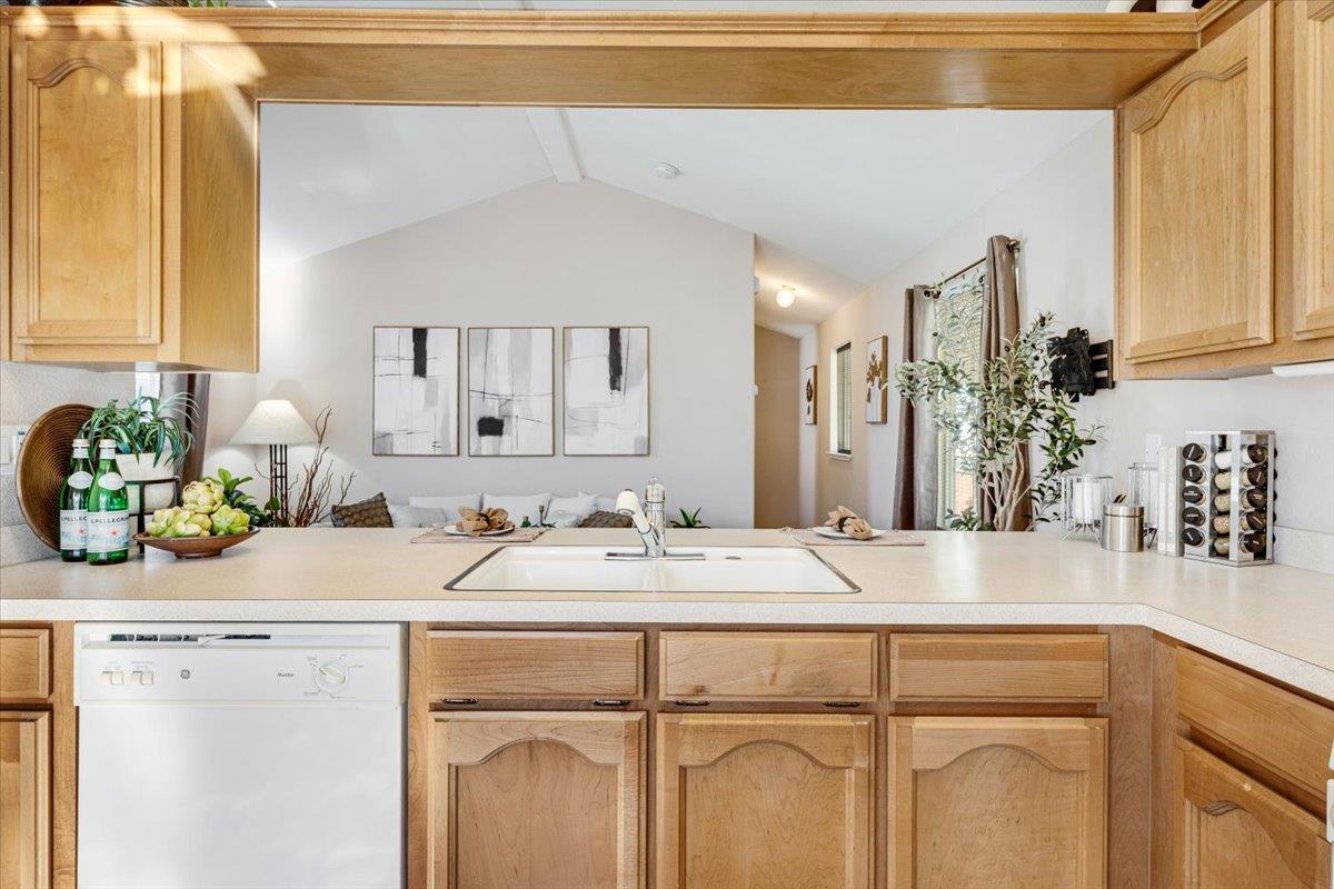 Detail Gallery Image 11 of 27 For 999 Old San Jose #53,  Soquel,  CA 95073 - 2 Beds | 1 Baths