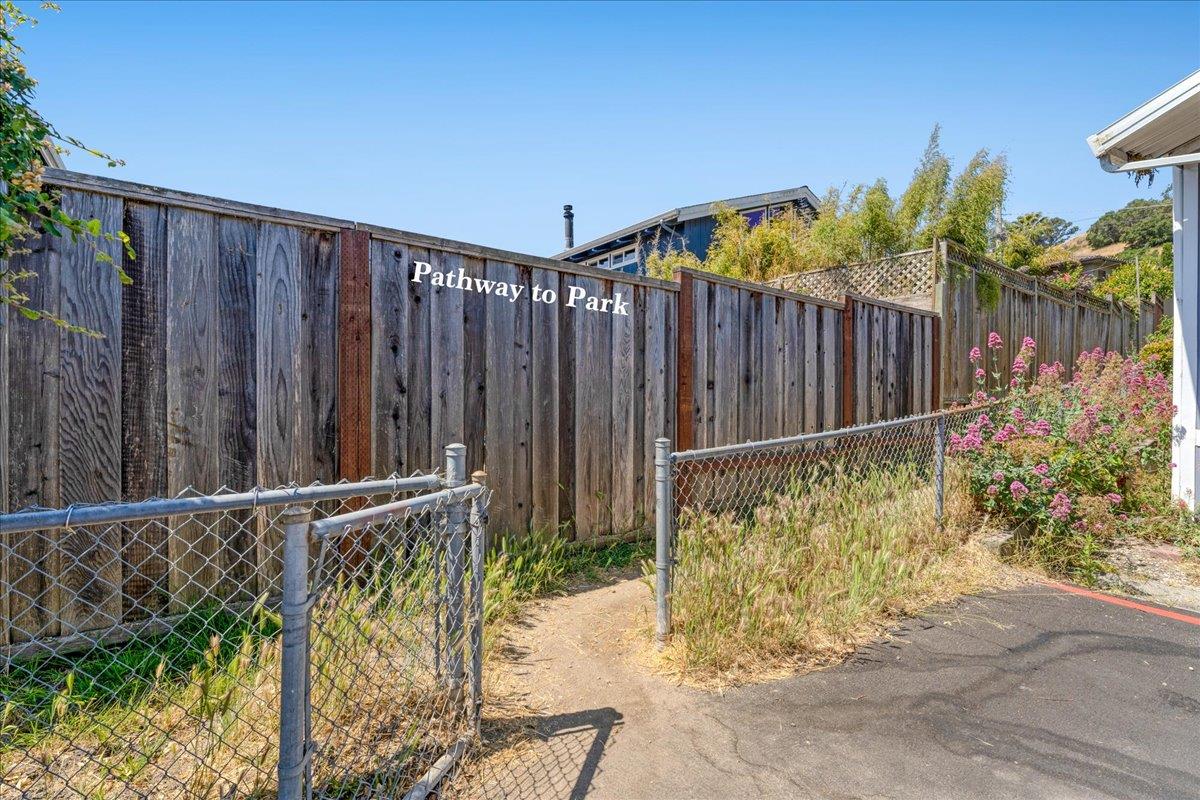 Detail Gallery Image 24 of 27 For 999 Old San Jose #53,  Soquel,  CA 95073 - 2 Beds | 1 Baths