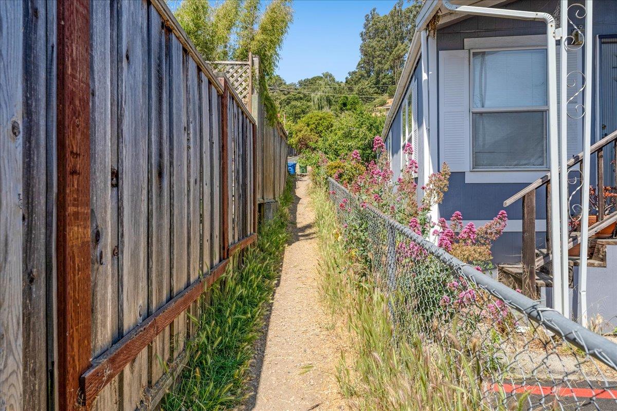 Detail Gallery Image 25 of 27 For 999 Old San Jose #53,  Soquel,  CA 95073 - 2 Beds | 1 Baths