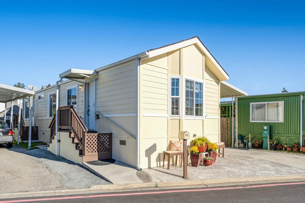 Detail Gallery Image 3 of 27 For 999 Old San Jose #53,  Soquel,  CA 95073 - 2 Beds | 1 Baths