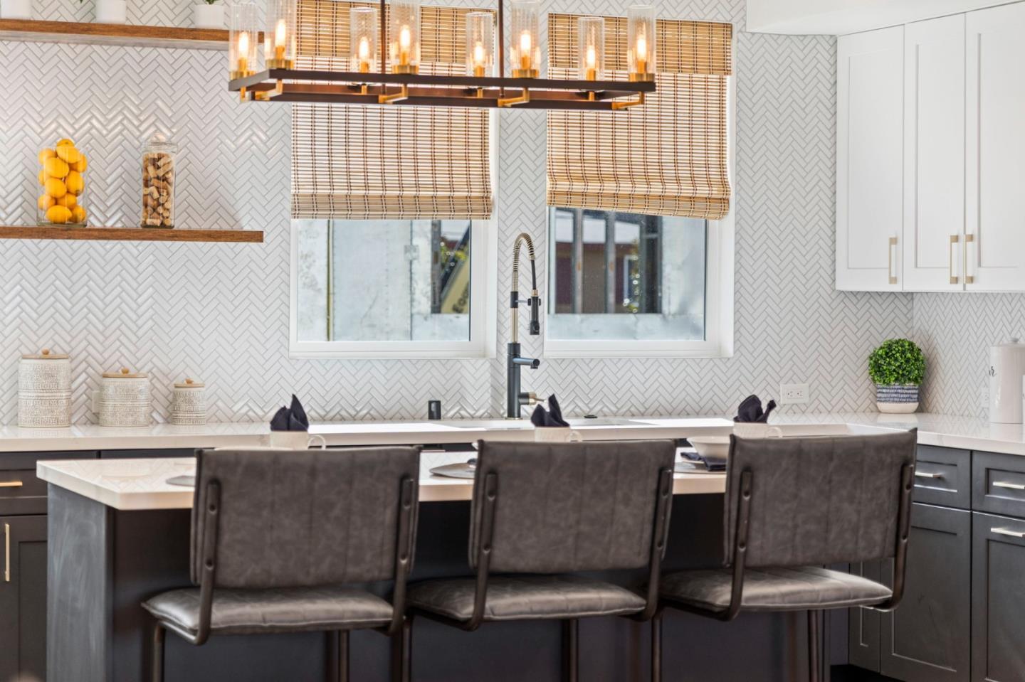 Detail Gallery Image 18 of 46 For 584 Compton Ter, Sunnyvale,  CA 94085 - 3 Beds | 3/1 Baths