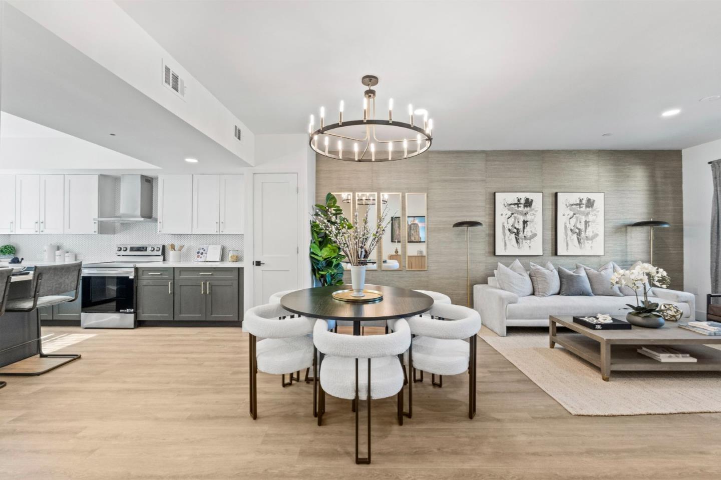 Detail Gallery Image 8 of 46 For 584 Compton Ter, Sunnyvale,  CA 94085 - 3 Beds | 3/1 Baths