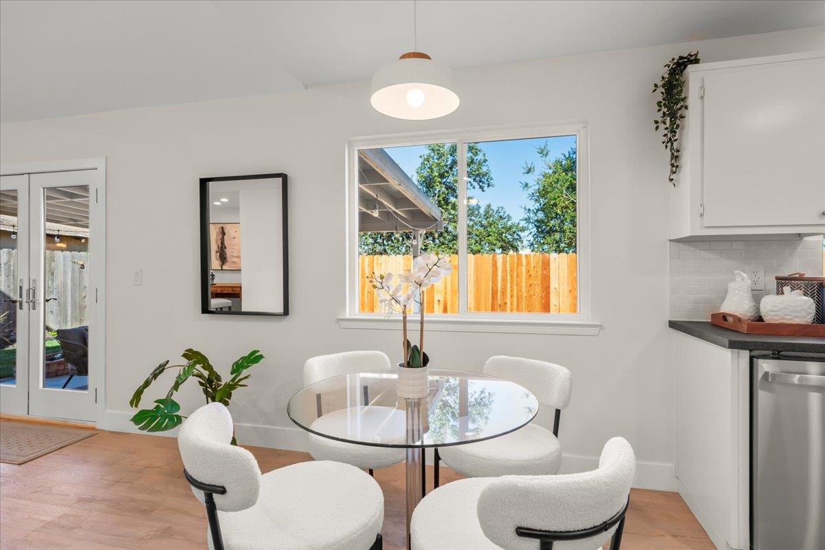 Detail Gallery Image 7 of 26 For 1968 Chardonnay Dr, Oakley,  CA 94561 - 4 Beds | 2/1 Baths