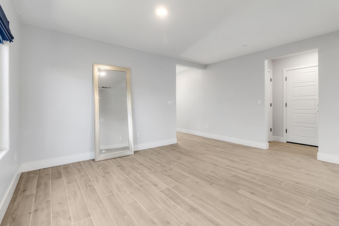 Detail Gallery Image 17 of 45 For 2125 Redding Way, Atwater,  CA 95301 - 5 Beds | 3 Baths