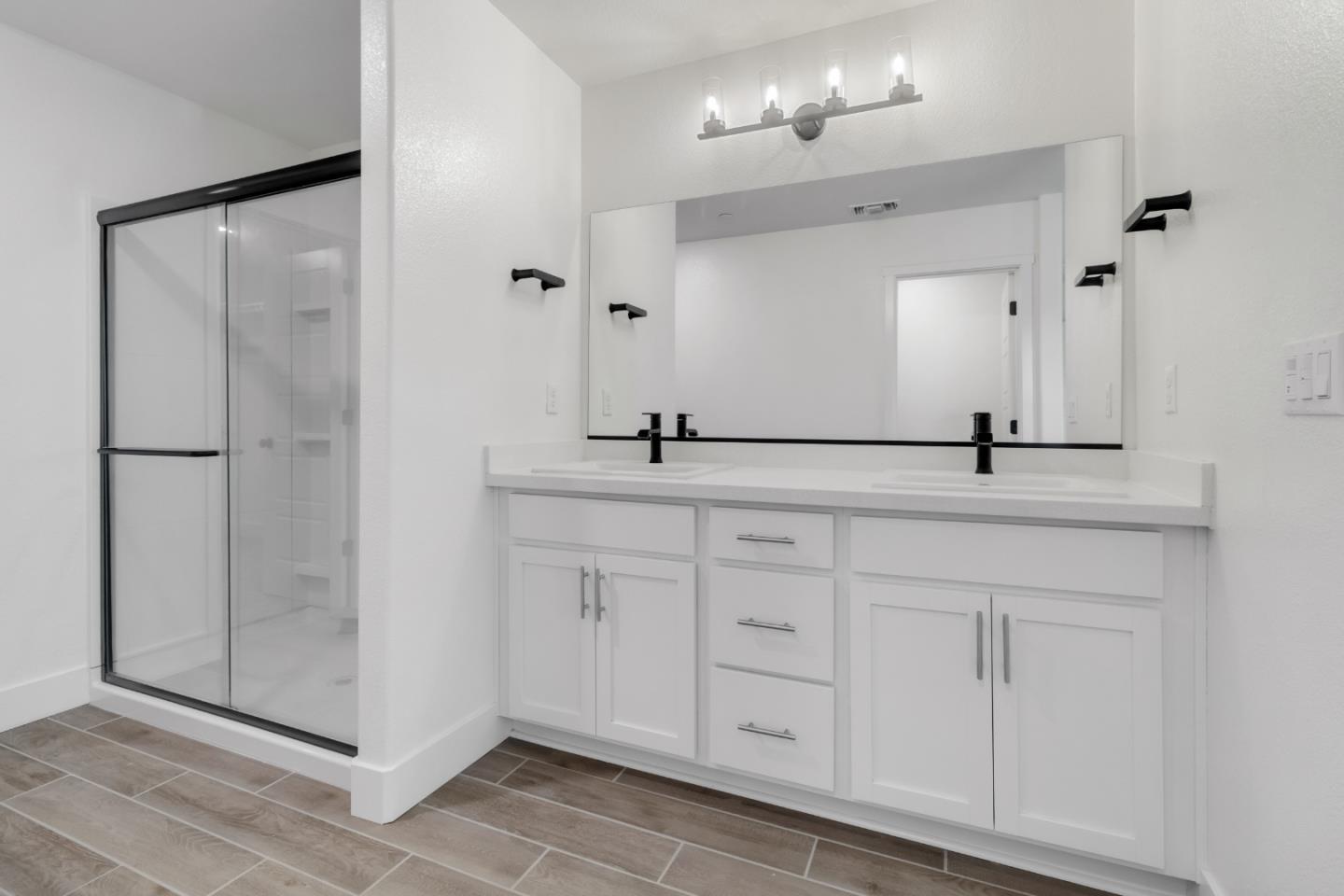 Detail Gallery Image 29 of 45 For 2125 Redding Way, Atwater,  CA 95301 - 5 Beds | 3 Baths