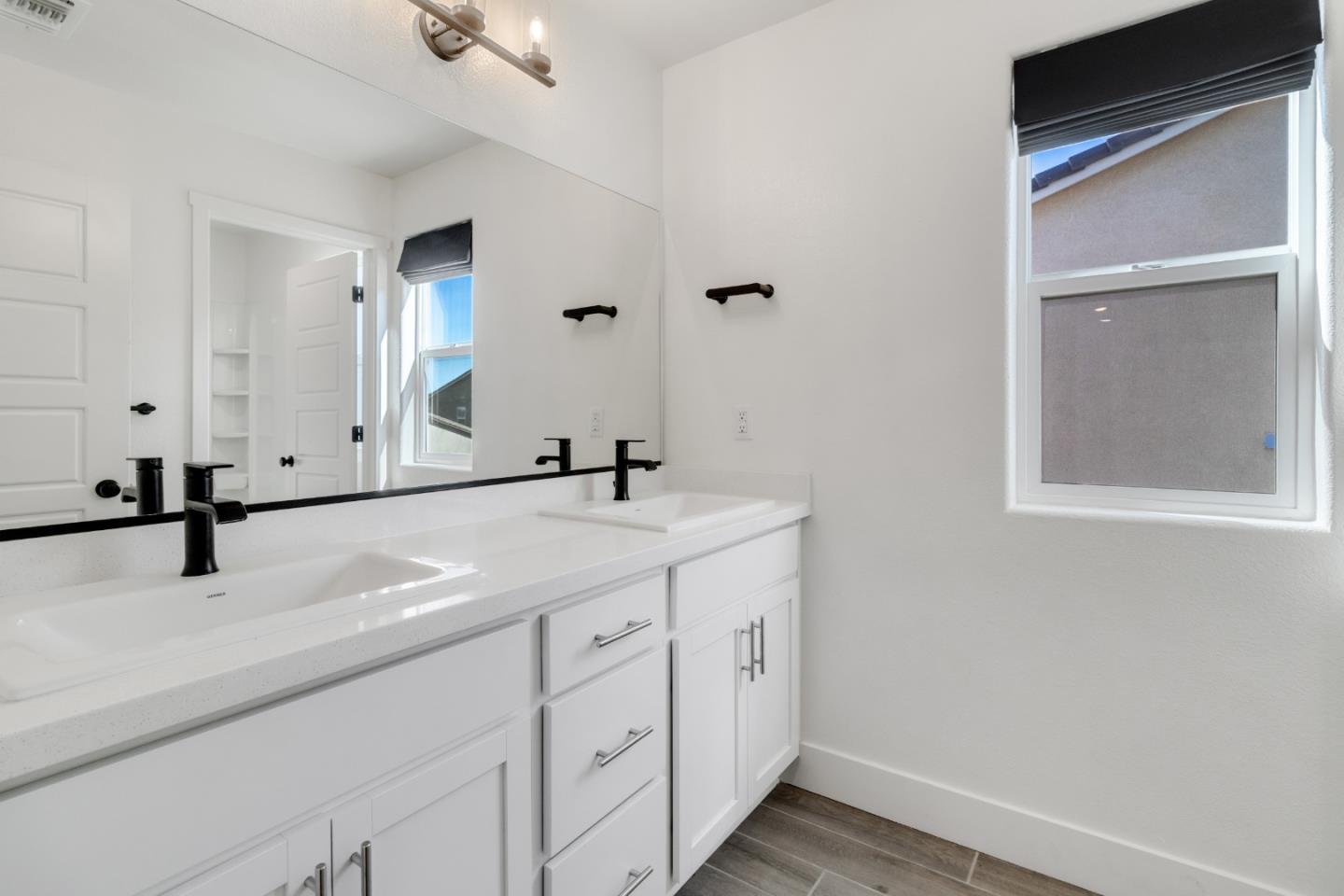 Detail Gallery Image 35 of 45 For 2125 Redding Way, Atwater,  CA 95301 - 5 Beds | 3 Baths