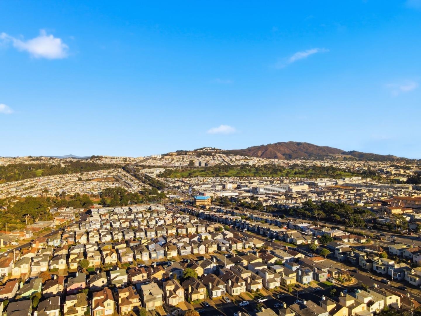 Detail Gallery Image 30 of 31 For 59 Weston Dr, Daly City,  CA 94015 - 3 Beds | 2 Baths