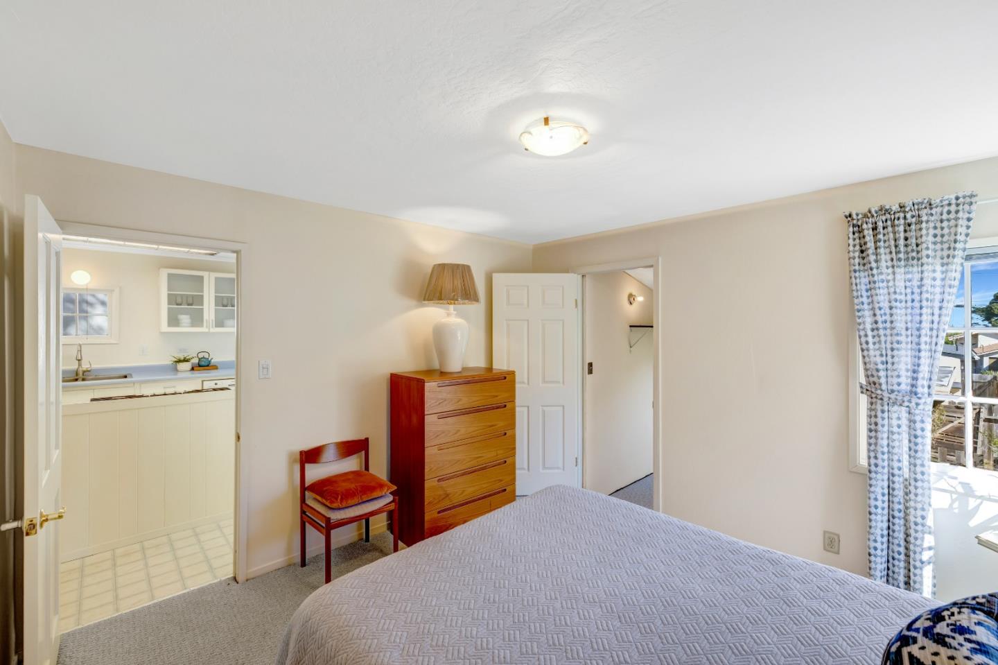 Detail Gallery Image 10 of 32 For 642 Cypress St, Monterey,  CA 93940 - 2 Beds | 1 Baths