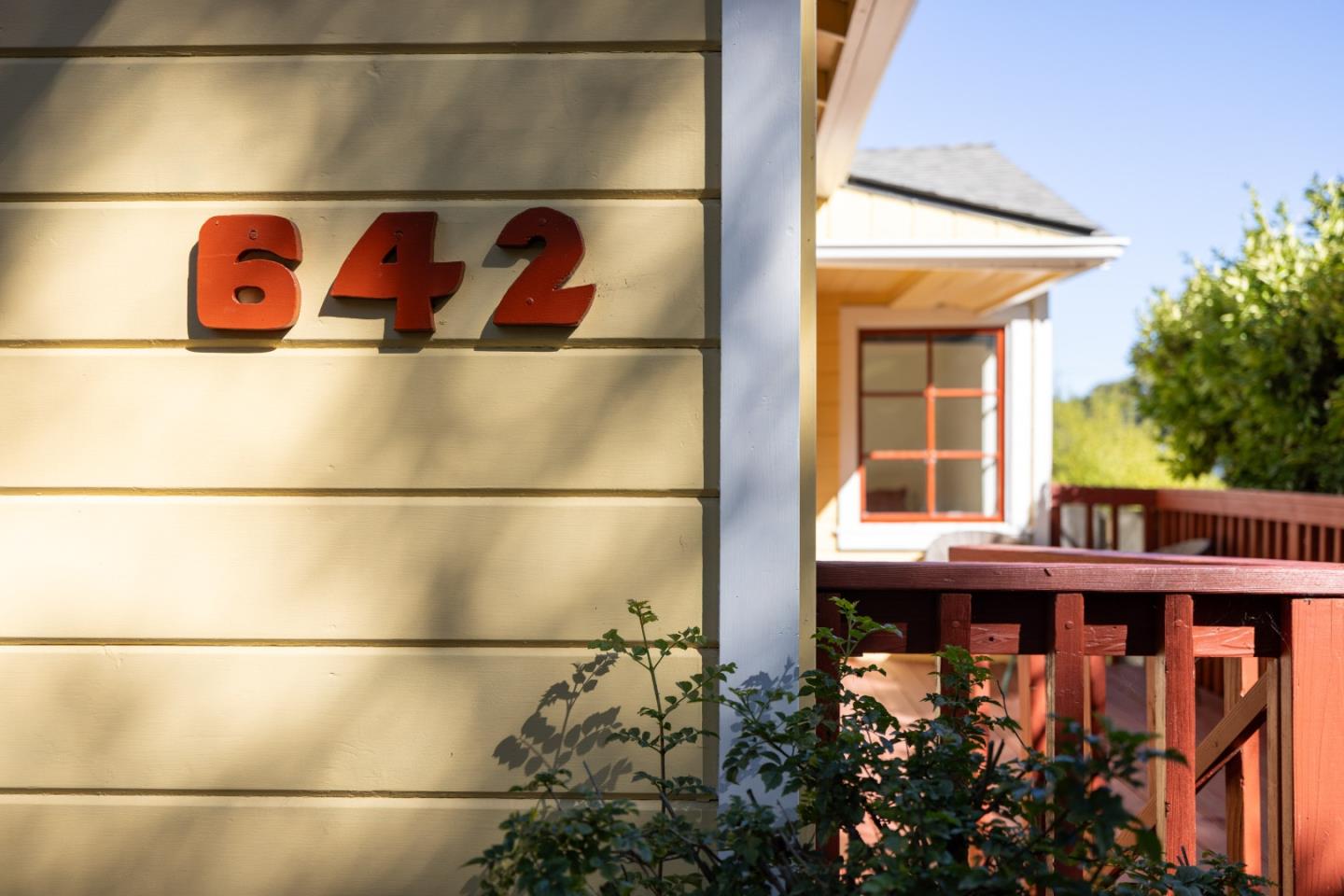 Detail Gallery Image 26 of 32 For 642 Cypress St, Monterey,  CA 93940 - 2 Beds | 1 Baths