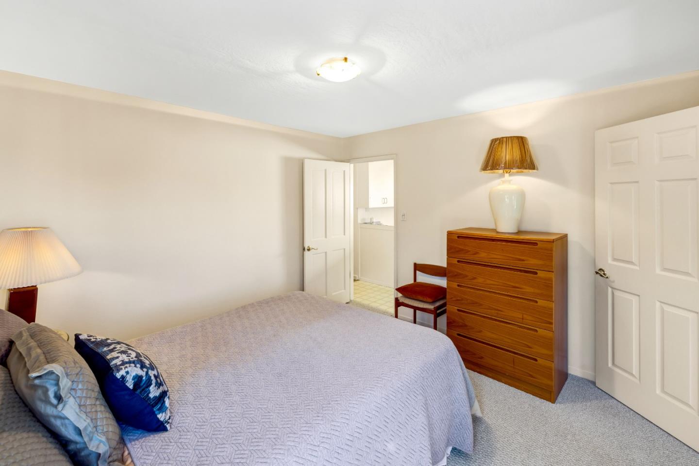 Detail Gallery Image 9 of 32 For 642 Cypress St, Monterey,  CA 93940 - 2 Beds | 1 Baths