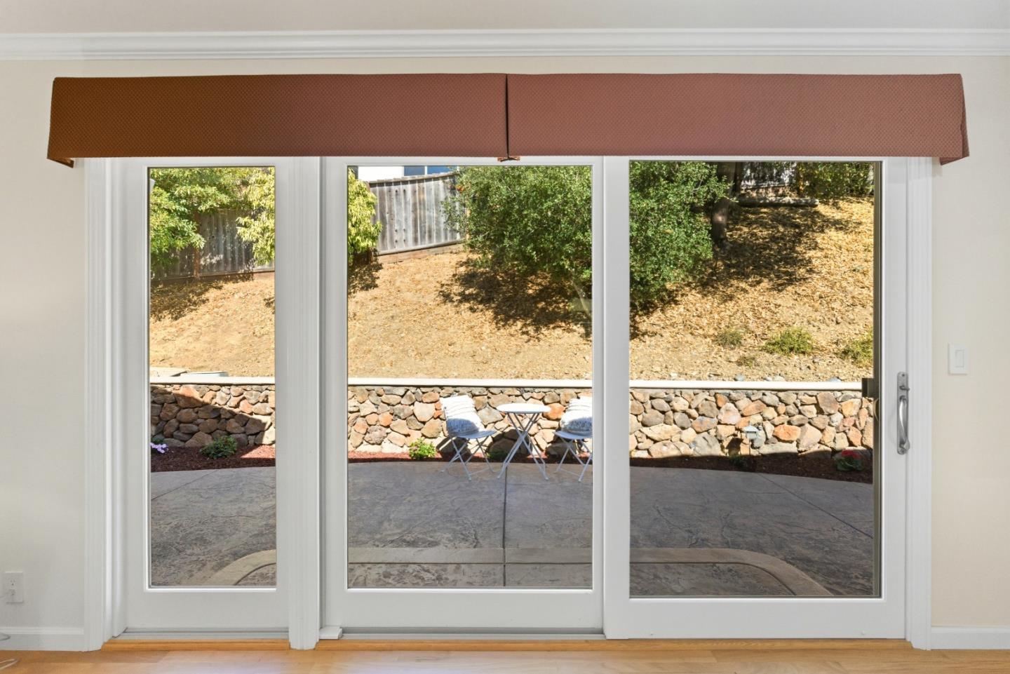 Detail Gallery Image 18 of 43 For 2936 Eaton Ave, San Carlos,  CA 94070 - 3 Beds | 2 Baths