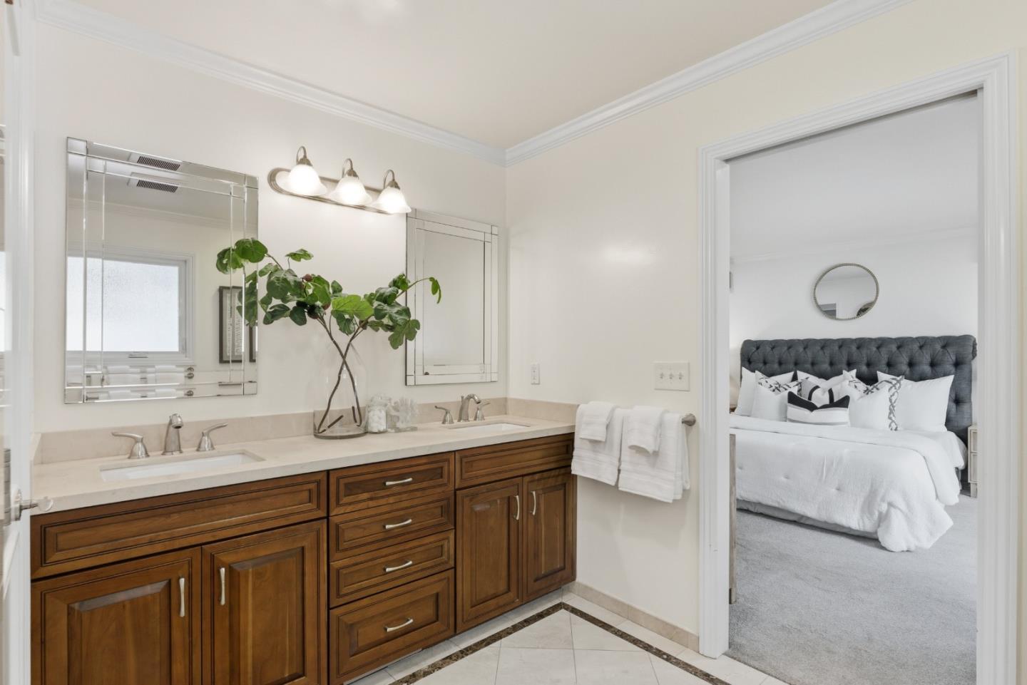 Detail Gallery Image 30 of 43 For 2936 Eaton Ave, San Carlos,  CA 94070 - 3 Beds | 2 Baths