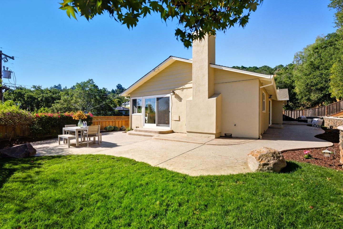 Detail Gallery Image 36 of 43 For 2936 Eaton Ave, San Carlos,  CA 94070 - 3 Beds | 2 Baths