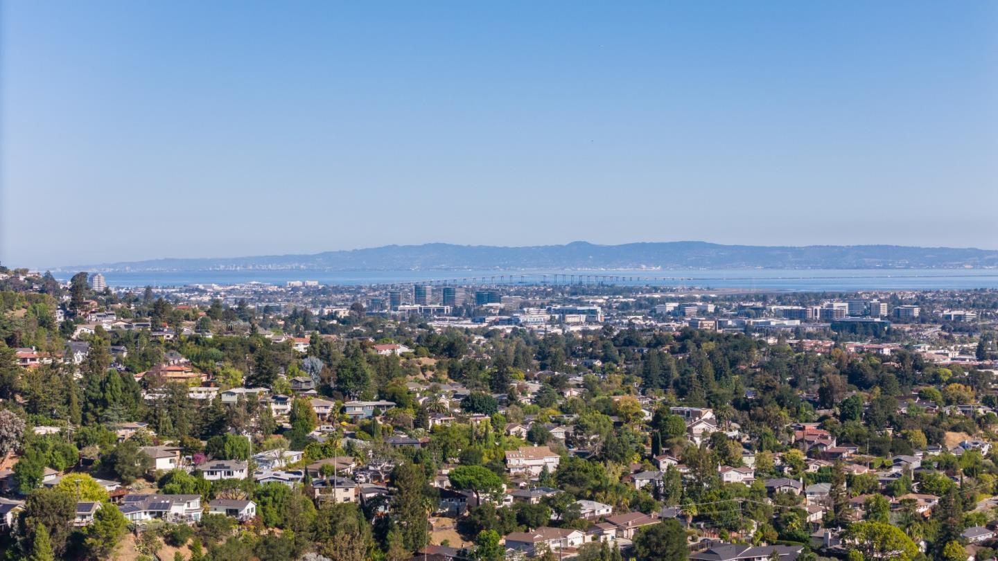 Detail Gallery Image 43 of 43 For 2936 Eaton Ave, San Carlos,  CA 94070 - 3 Beds | 2 Baths