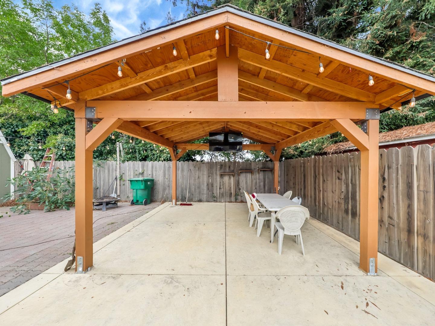 Detail Gallery Image 31 of 34 For 31959 Carroll Ave, Hayward,  CA 94544 - 3 Beds | 2 Baths