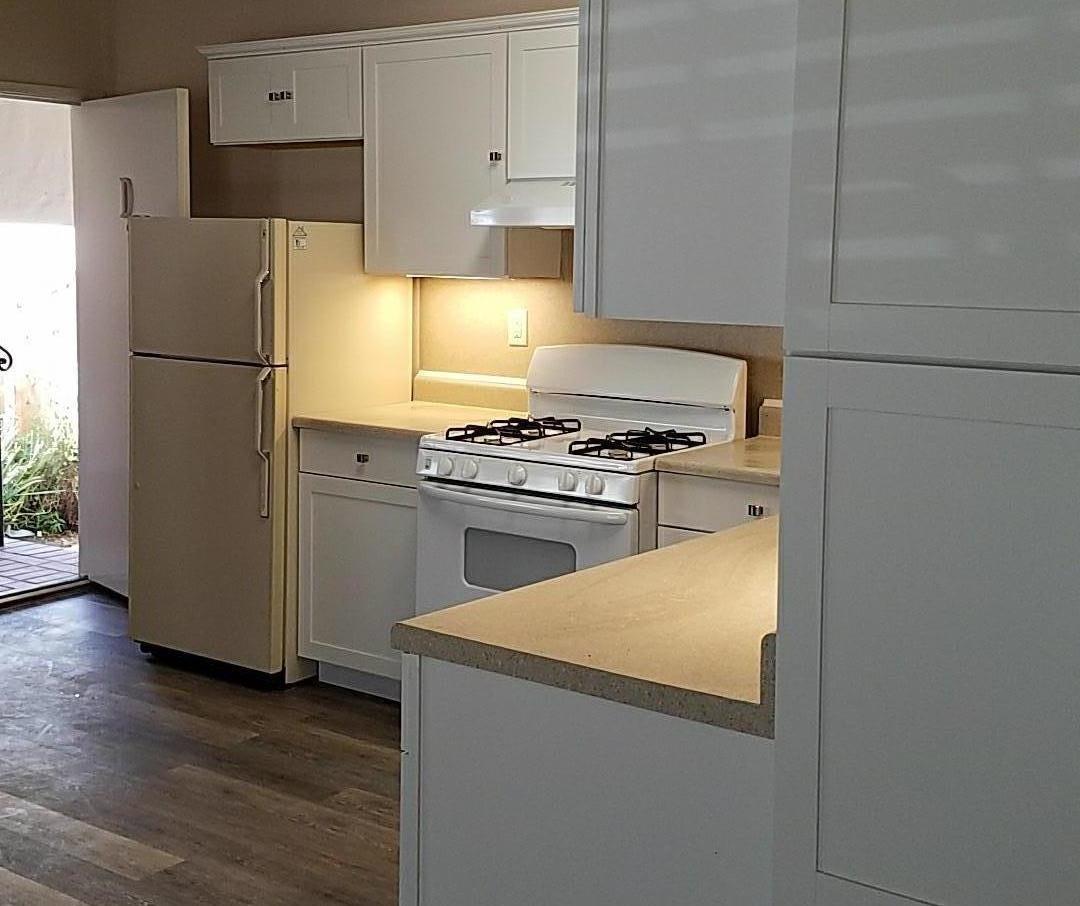 Detail Gallery Image 5 of 15 For 160 Clarendon Rd, Pacifica,  CA 94044 - 8 Beds | 5 Baths