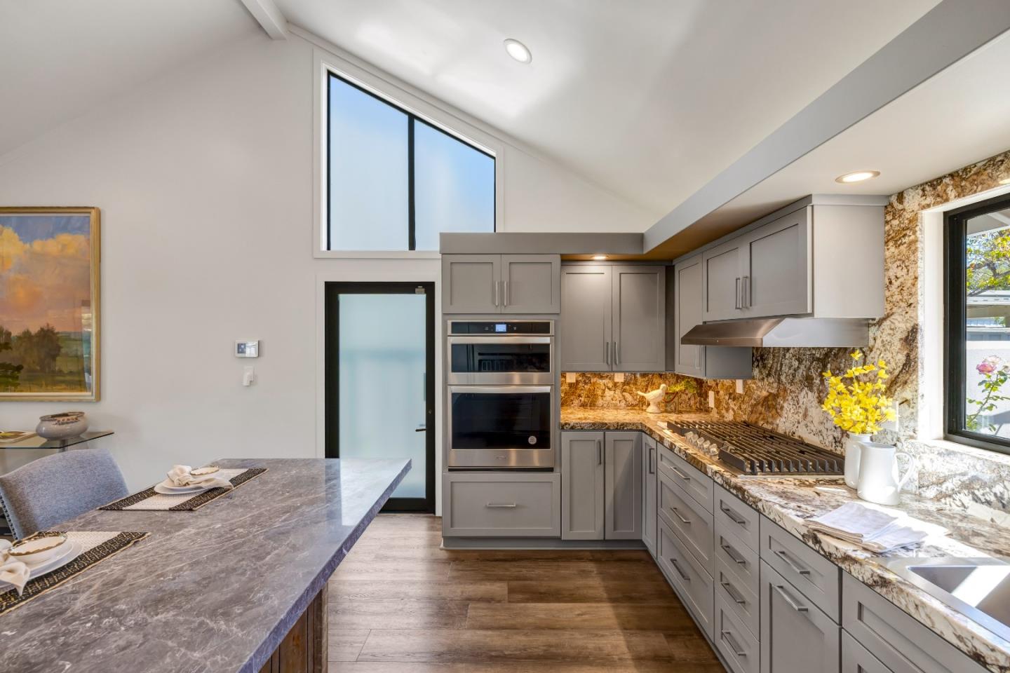 Detail Gallery Image 10 of 28 For 28069 Heron Ct, Carmel Valley,  CA 93923 - 4 Beds | 4 Baths