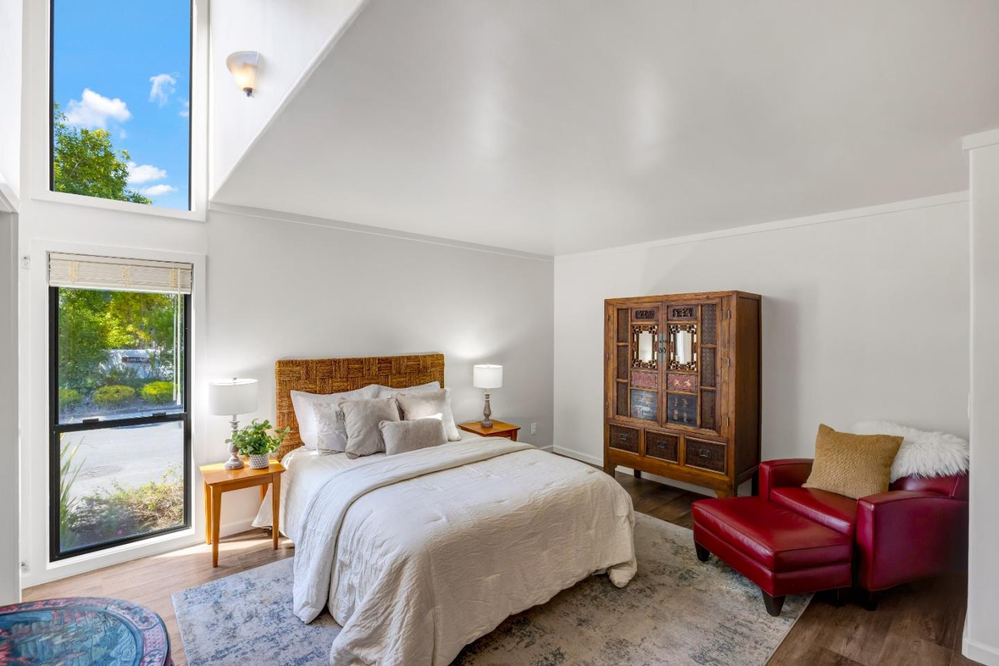 Detail Gallery Image 14 of 28 For 28069 Heron Ct, Carmel Valley,  CA 93923 - 4 Beds | 4 Baths