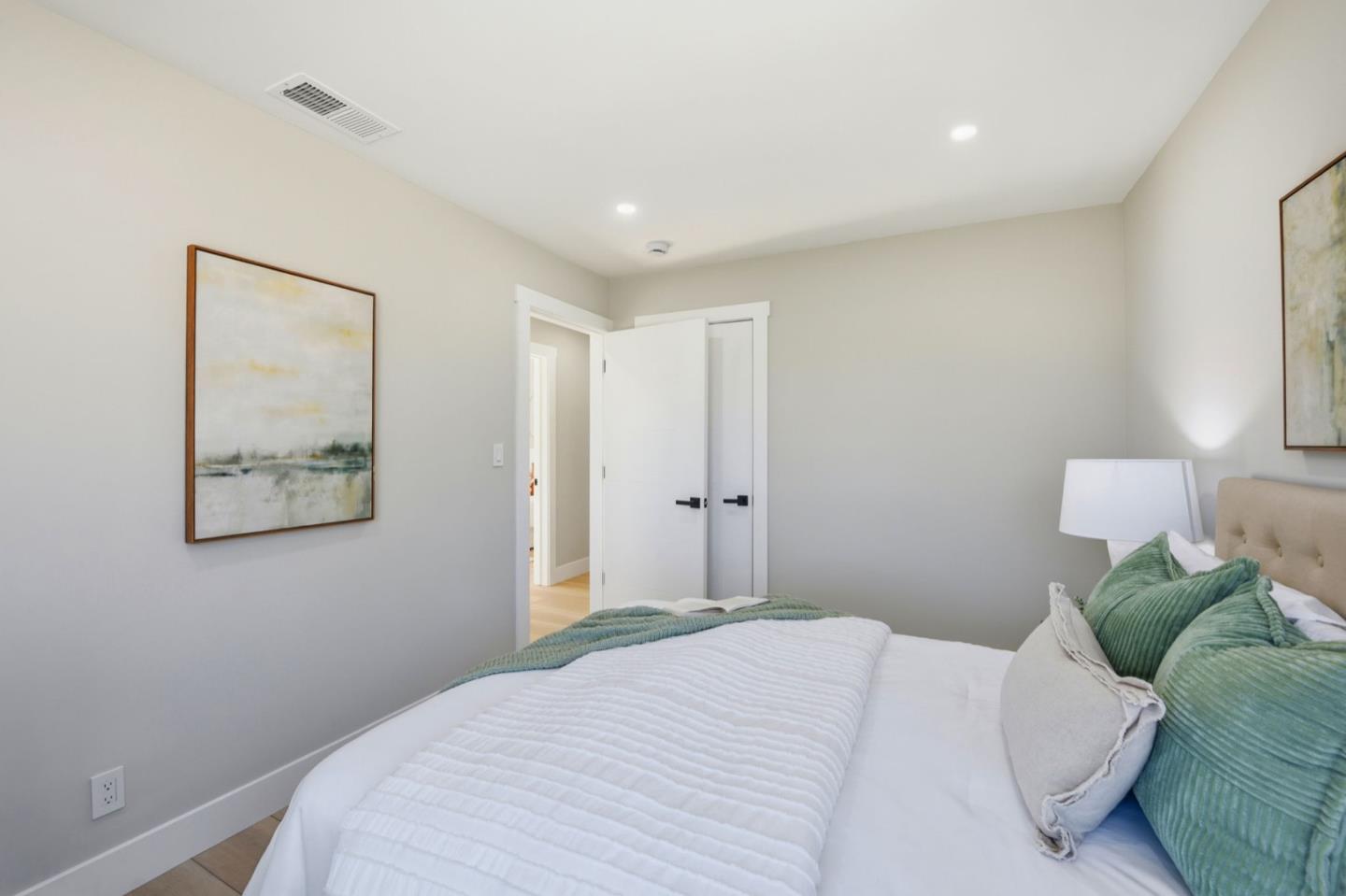 Detail Gallery Image 27 of 44 For 15881 Paseo Largavista, San Lorenzo,  CA 94580 - 4 Beds | 2 Baths