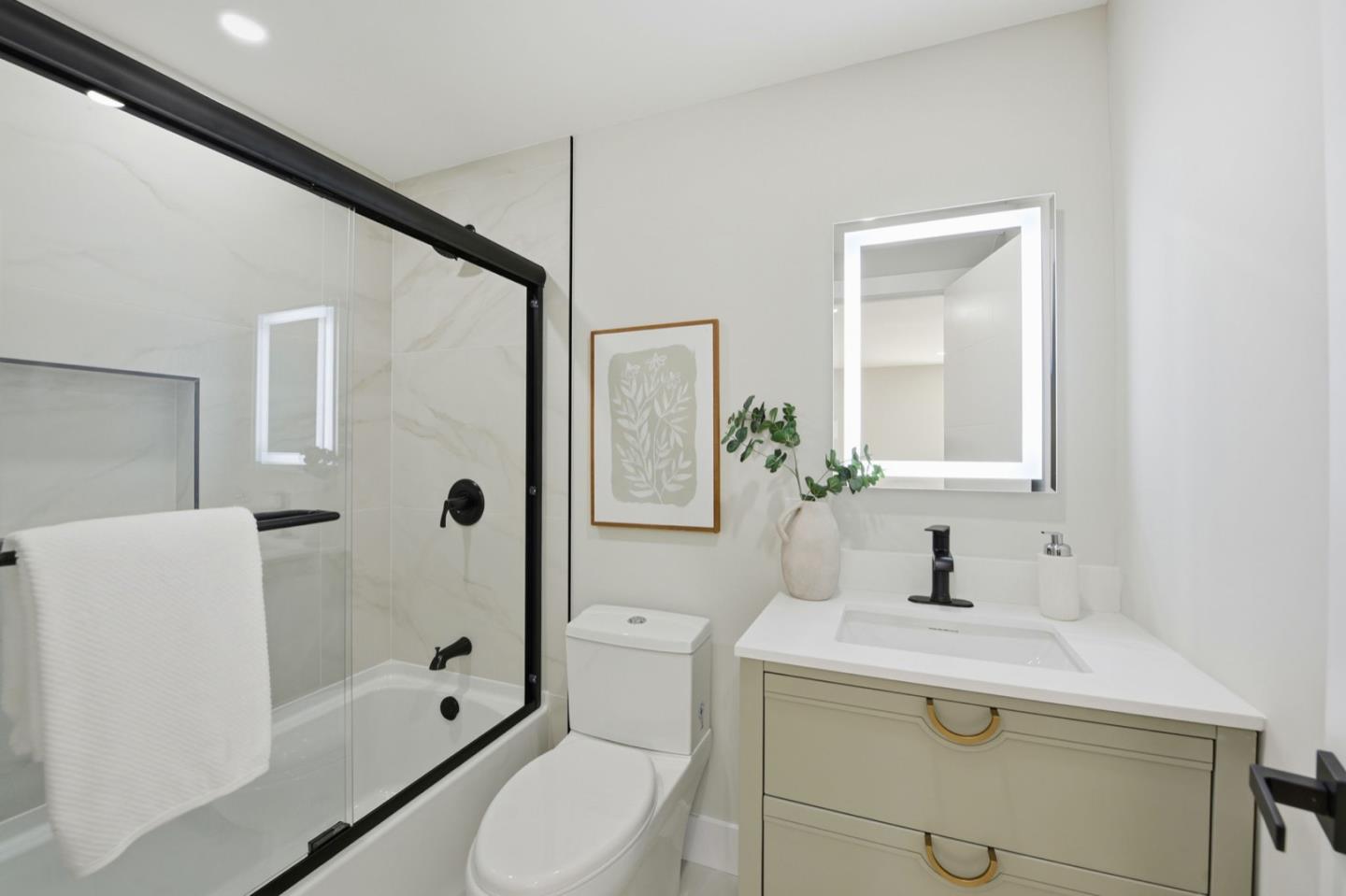 Detail Gallery Image 37 of 44 For 15881 Paseo Largavista, San Lorenzo,  CA 94580 - 4 Beds | 2 Baths