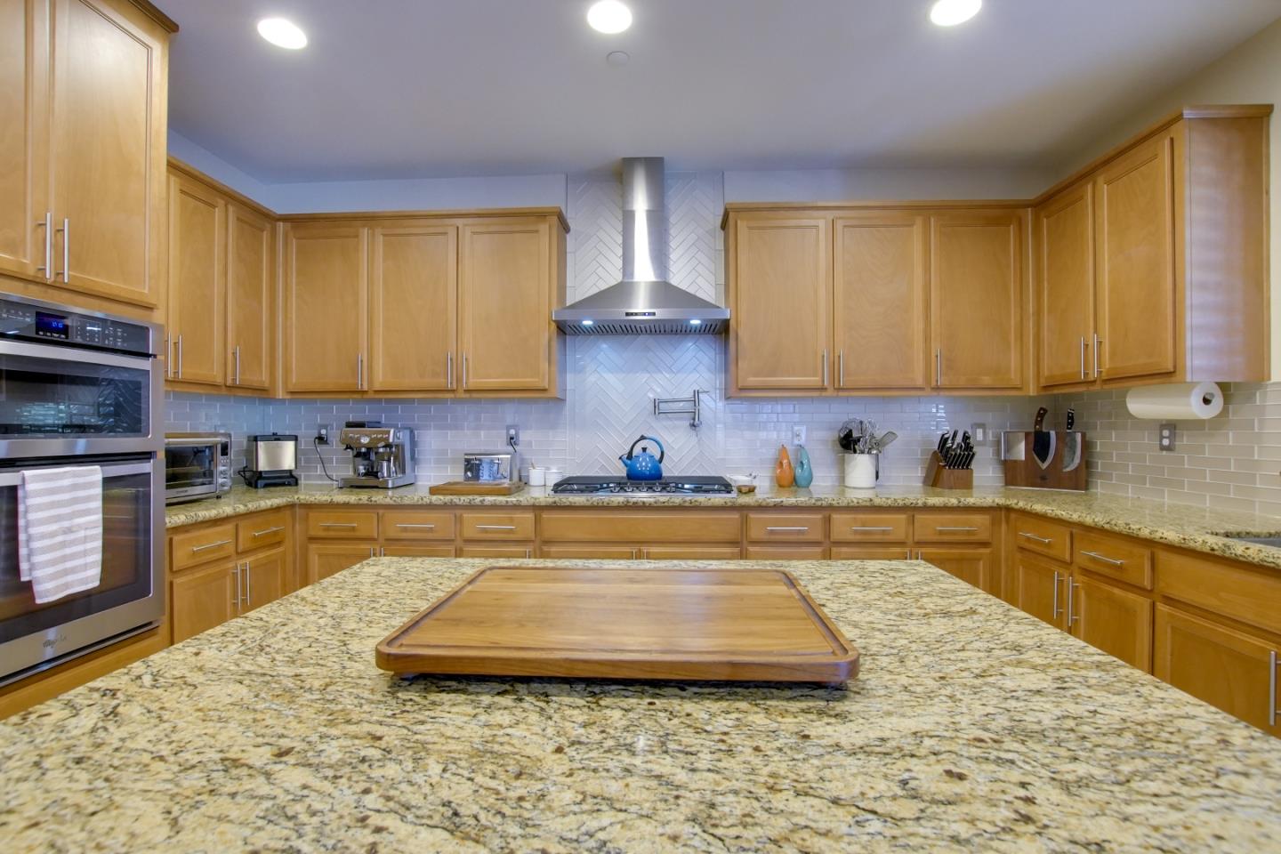 Detail Gallery Image 20 of 50 For 1610 Park Trail Dr, Hollister,  CA 95023 - 4 Beds | 3 Baths