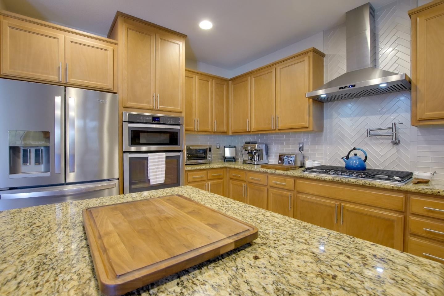 Detail Gallery Image 21 of 50 For 1610 Park Trail Dr, Hollister,  CA 95023 - 4 Beds | 3 Baths