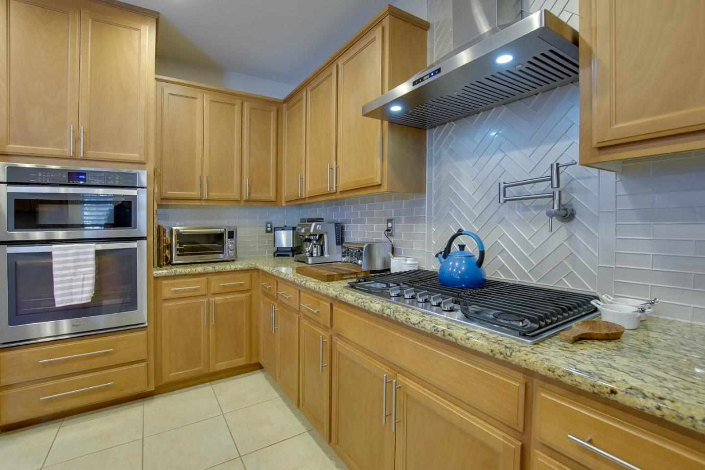 Detail Gallery Image 22 of 50 For 1610 Park Trail Dr, Hollister,  CA 95023 - 4 Beds | 3 Baths