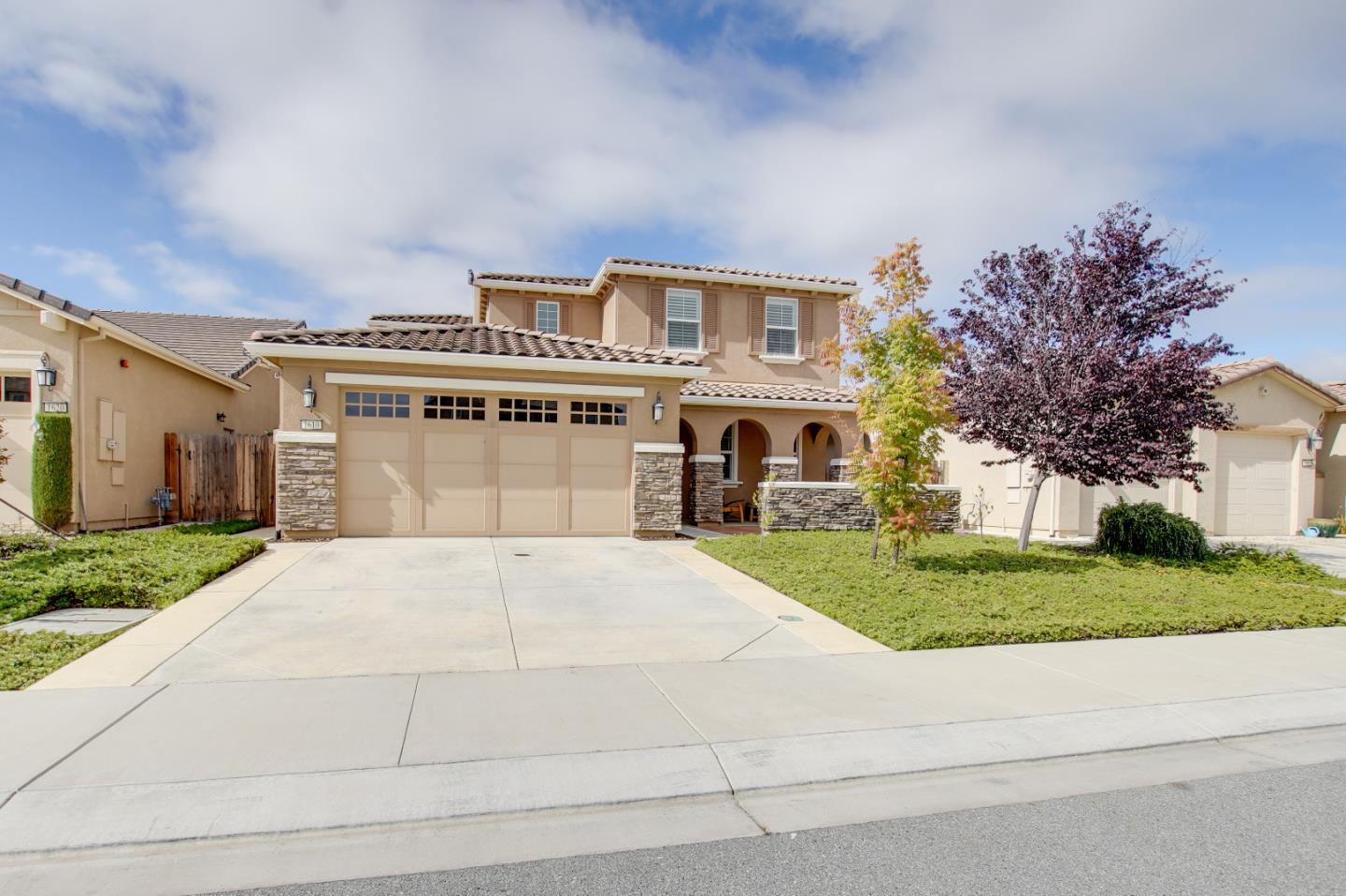 Detail Gallery Image 4 of 50 For 1610 Park Trail Dr, Hollister,  CA 95023 - 4 Beds | 3 Baths