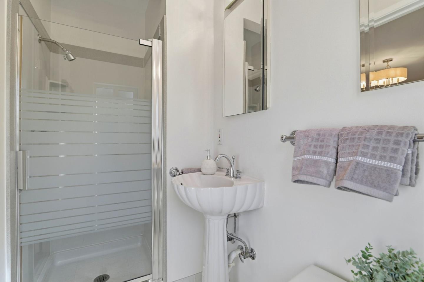 Detail Gallery Image 20 of 34 For 1297 Virginia Ave, Campbell,  CA 95008 - 3 Beds | 2 Baths