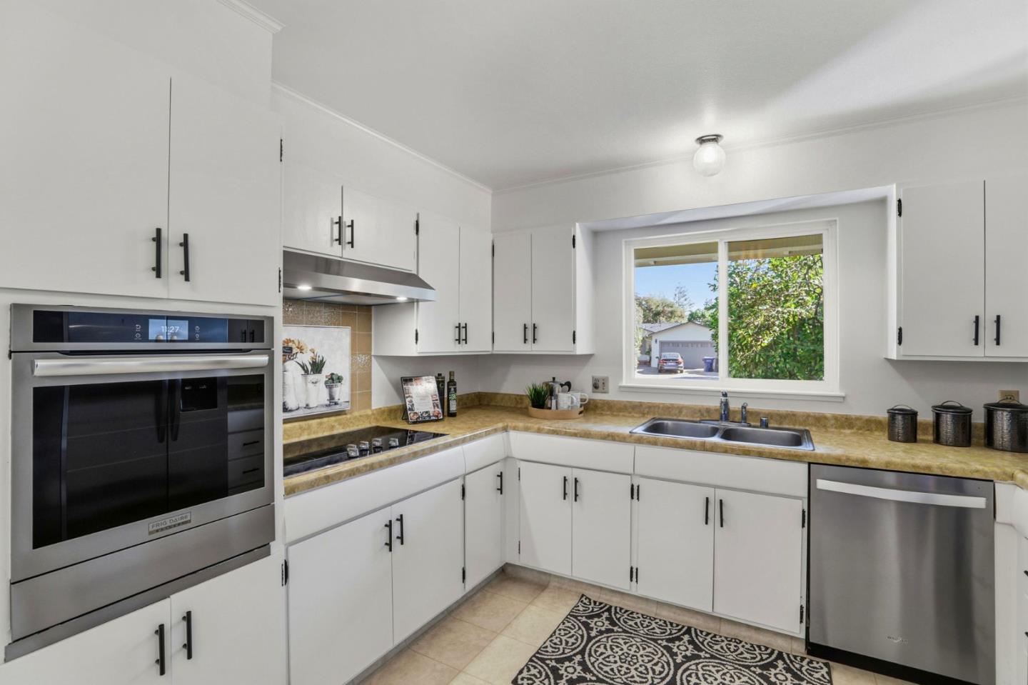 Detail Gallery Image 9 of 34 For 1297 Virginia Ave, Campbell,  CA 95008 - 3 Beds | 2 Baths