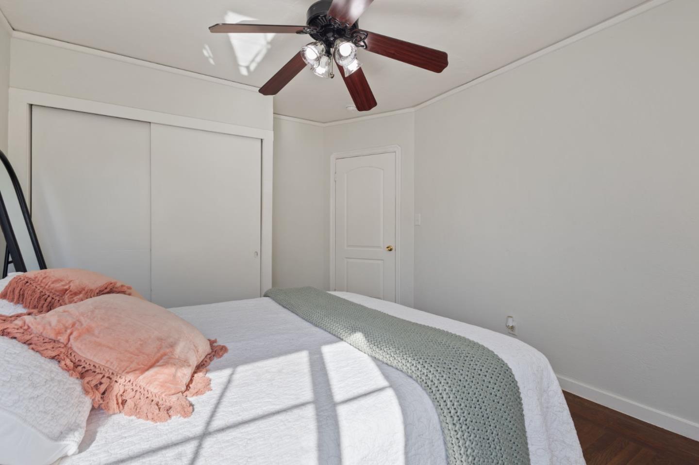 Detail Gallery Image 12 of 27 For 2830 69th Ave, Oakland,  CA 94605 - 2 Beds | 1 Baths