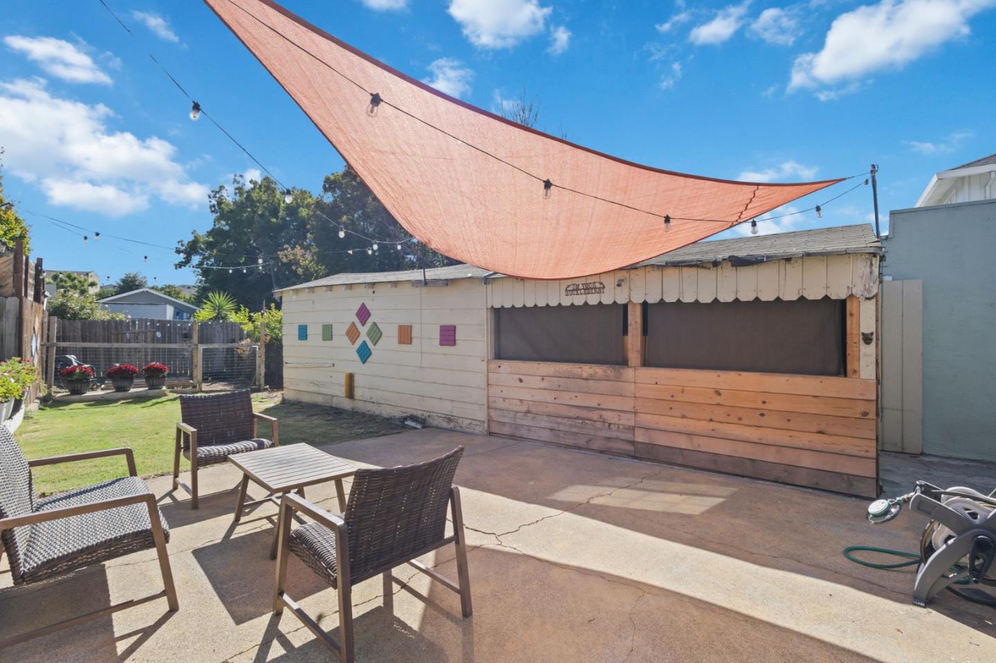 Detail Gallery Image 21 of 27 For 2830 69th Ave, Oakland,  CA 94605 - 2 Beds | 1 Baths