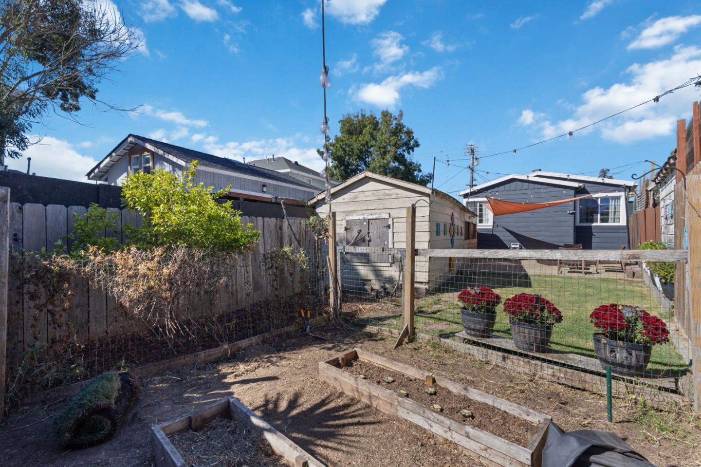 Detail Gallery Image 22 of 27 For 2830 69th Ave, Oakland,  CA 94605 - 2 Beds | 1 Baths