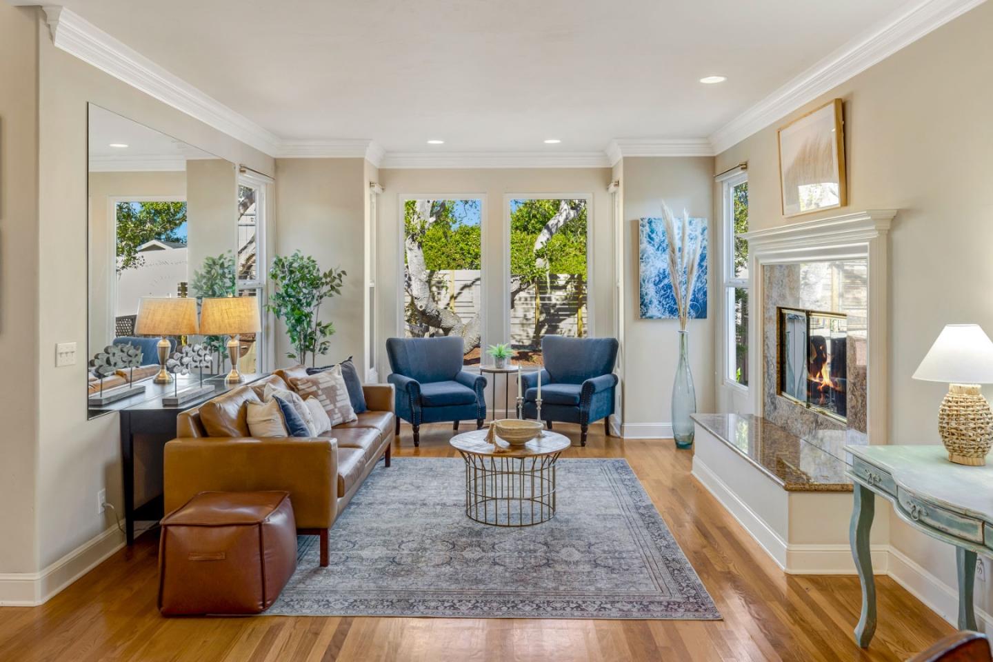 Detail Gallery Image 3 of 21 For 981 Harrison St, Monterey,  CA 93940 - 3 Beds | 2/1 Baths