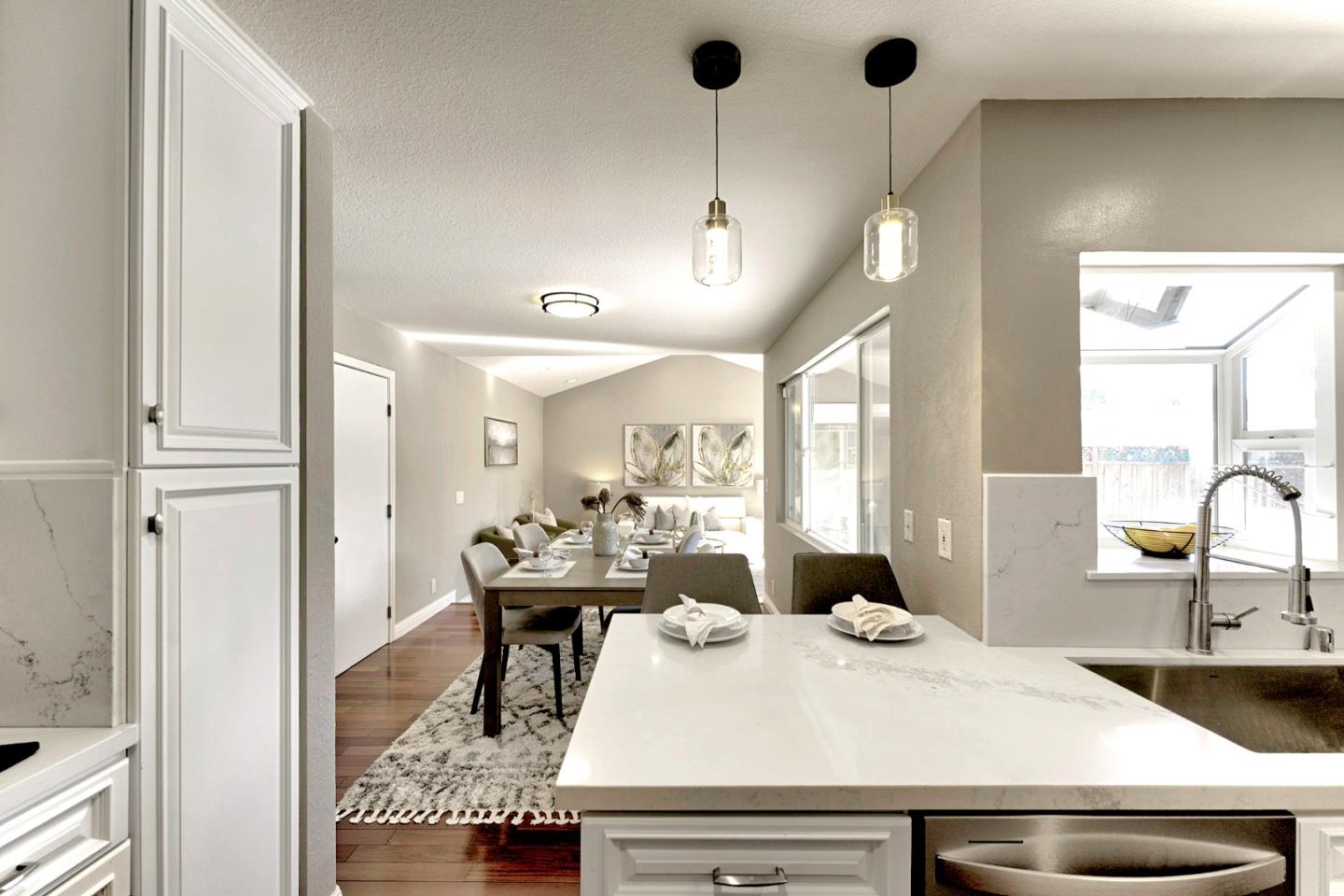 Detail Gallery Image 12 of 33 For 92 Cherry Blossom Dr, San Jose,  CA 95123 - 3 Beds | 2 Baths