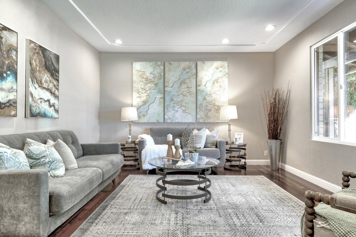 Detail Gallery Image 3 of 33 For 92 Cherry Blossom Dr, San Jose,  CA 95123 - 3 Beds | 2 Baths