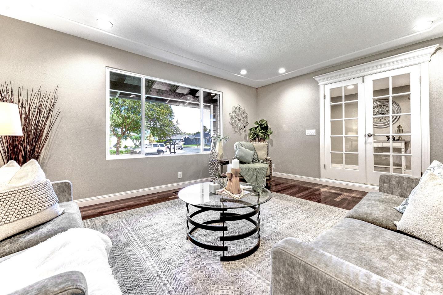 Detail Gallery Image 4 of 33 For 92 Cherry Blossom Dr, San Jose,  CA 95123 - 3 Beds | 2 Baths