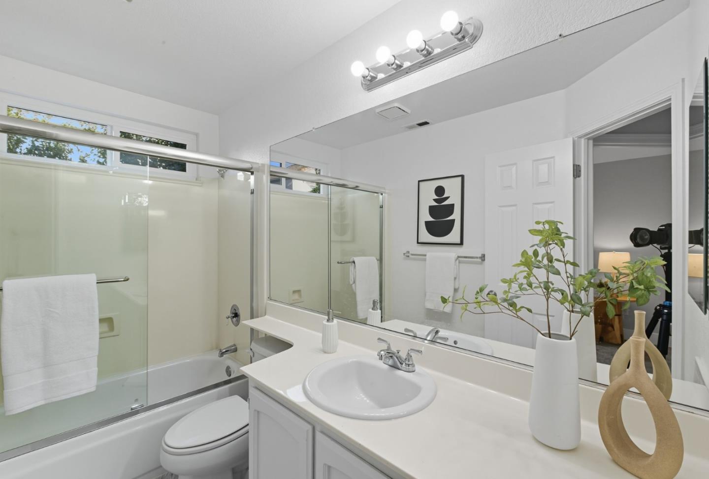 Detail Gallery Image 22 of 34 For 2666 Hesselbein Way, San Jose,  CA 95148 - 4 Beds | 3 Baths